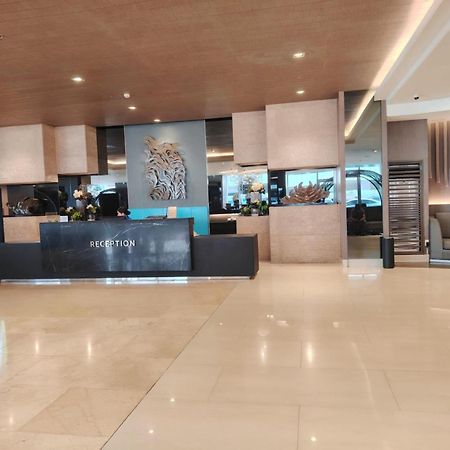 Shore One Condotel At Mall Of Asia, Philippines Pasay Esterno foto