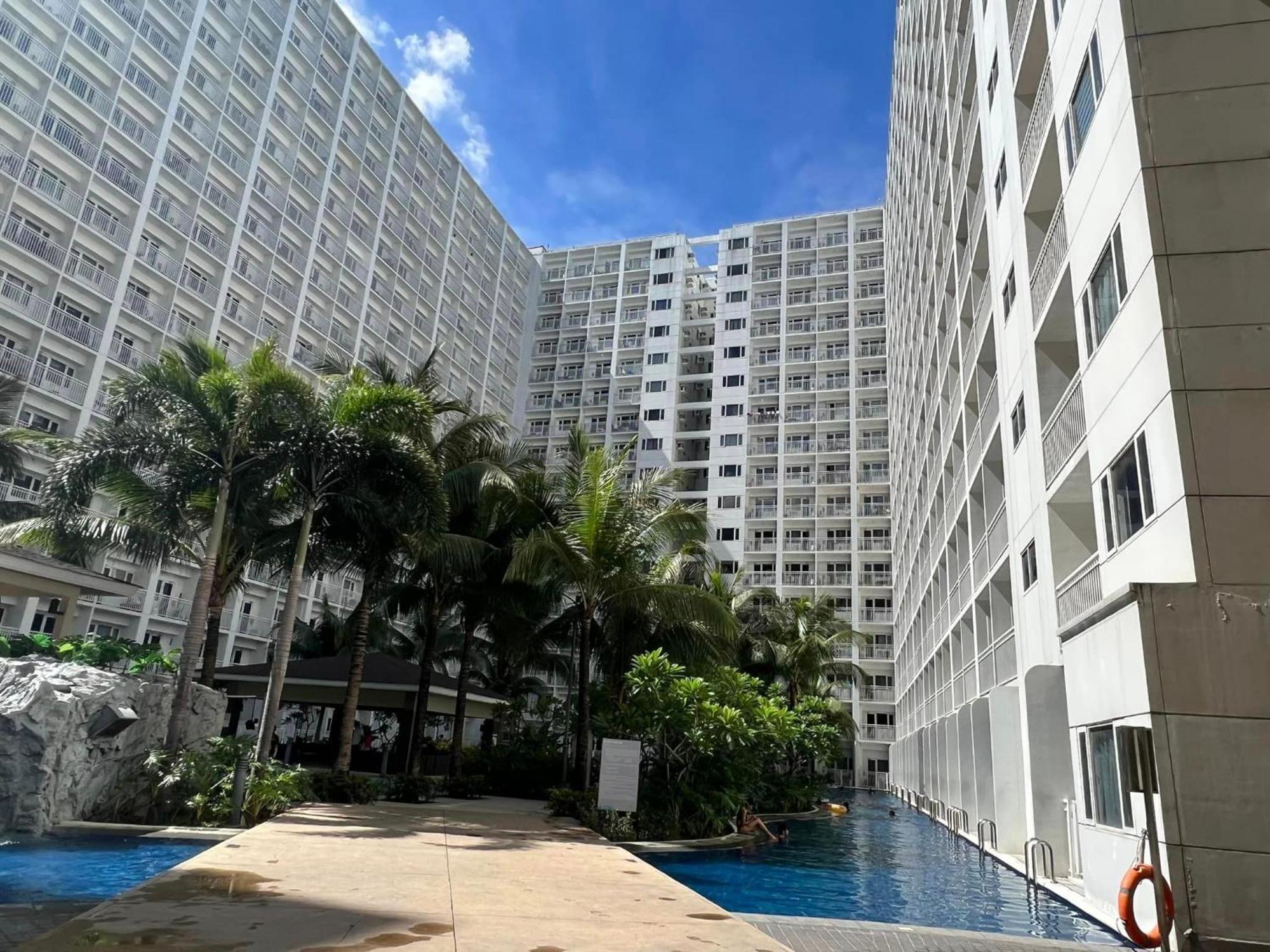 Shore One Condotel At Mall Of Asia, Philippines Pasay Esterno foto