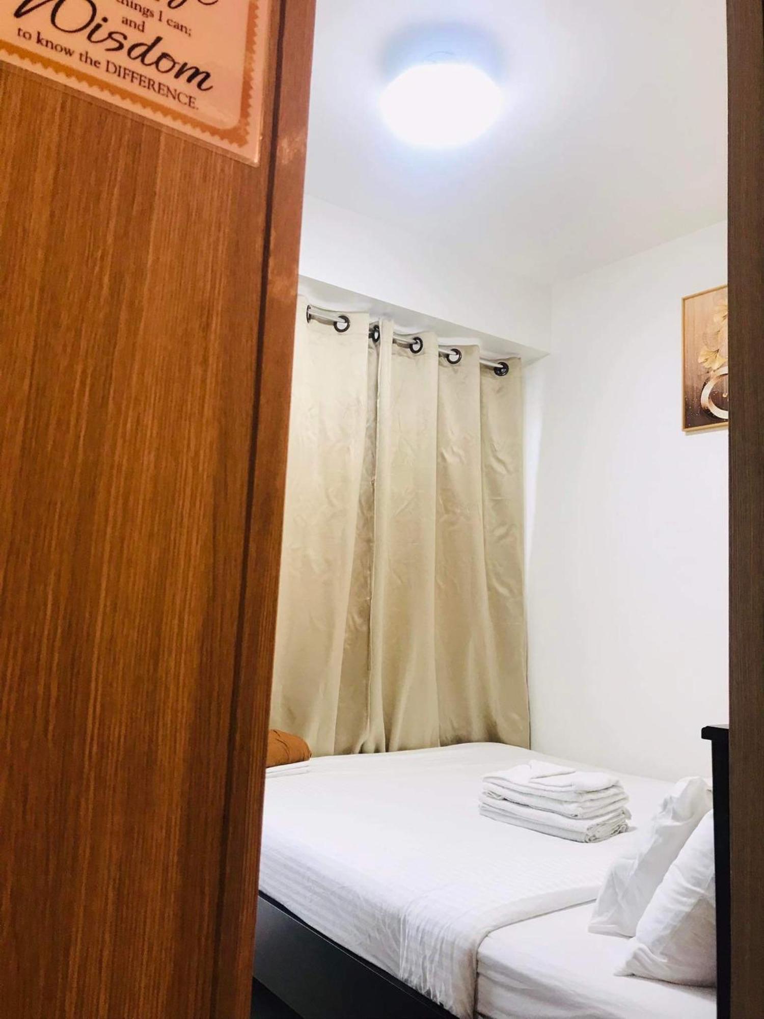 Shore One Condotel At Mall Of Asia, Philippines Pasay Esterno foto