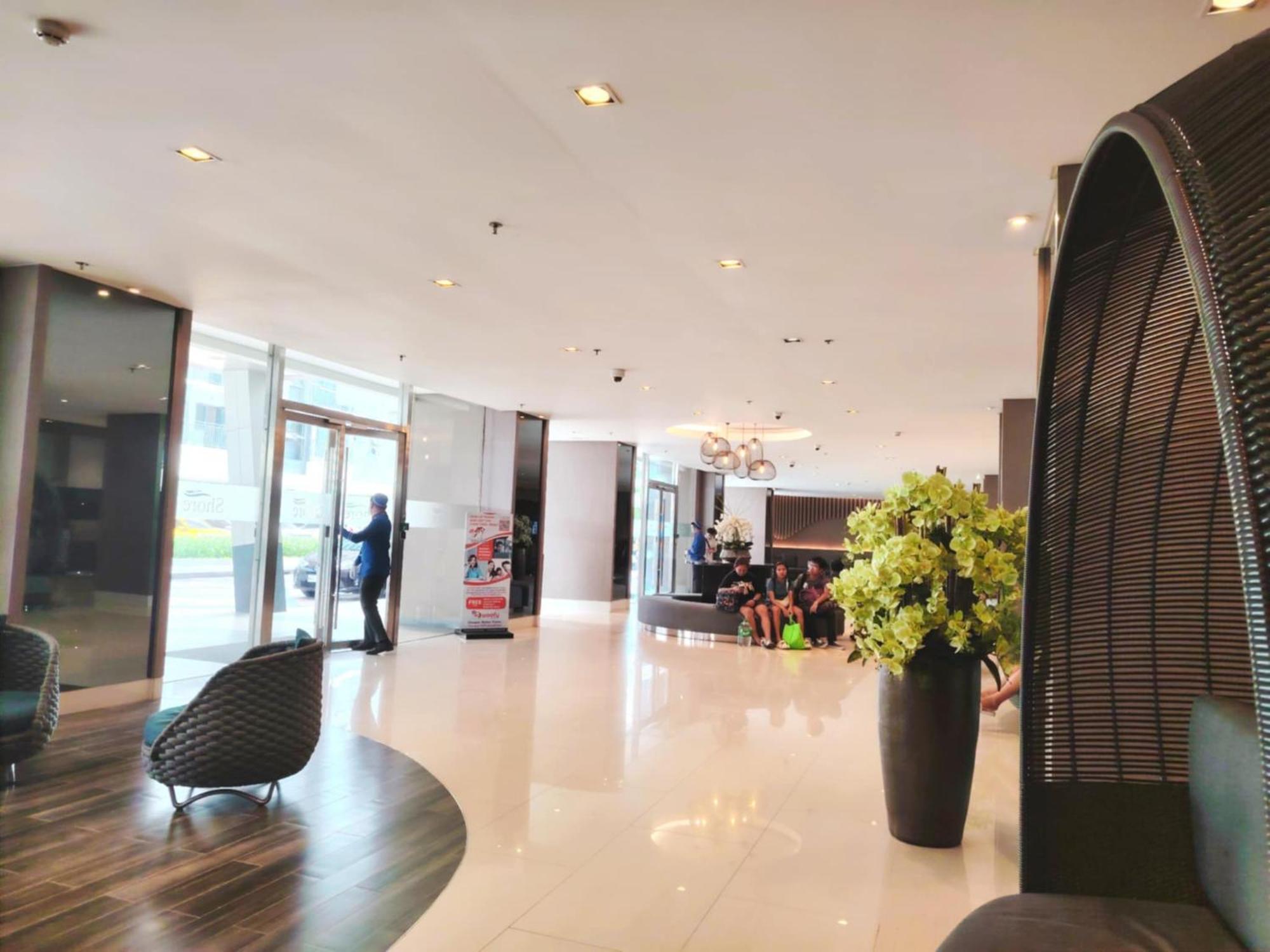 Shore One Condotel At Mall Of Asia, Philippines Pasay Esterno foto