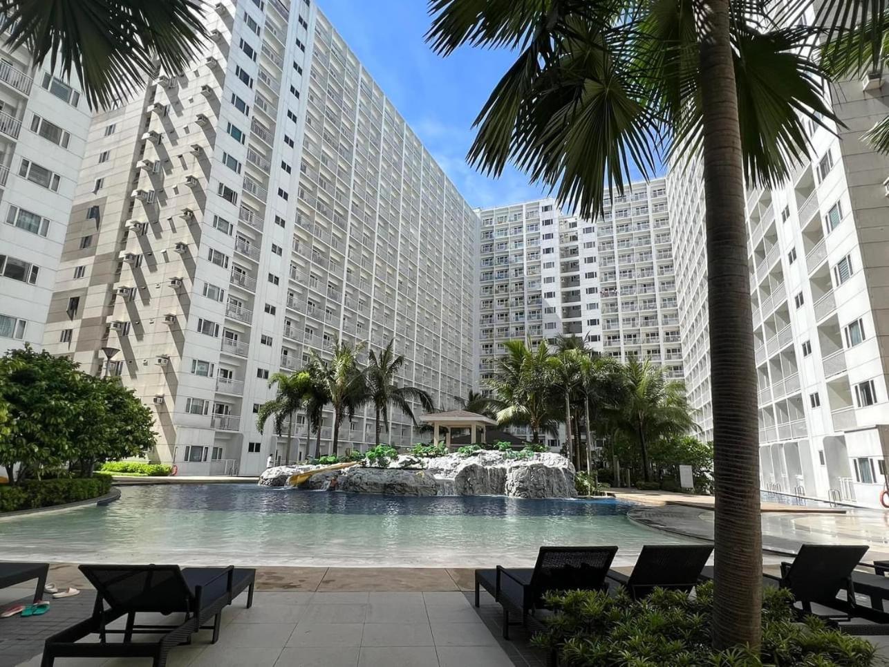 Shore One Condotel At Mall Of Asia, Philippines Pasay Esterno foto