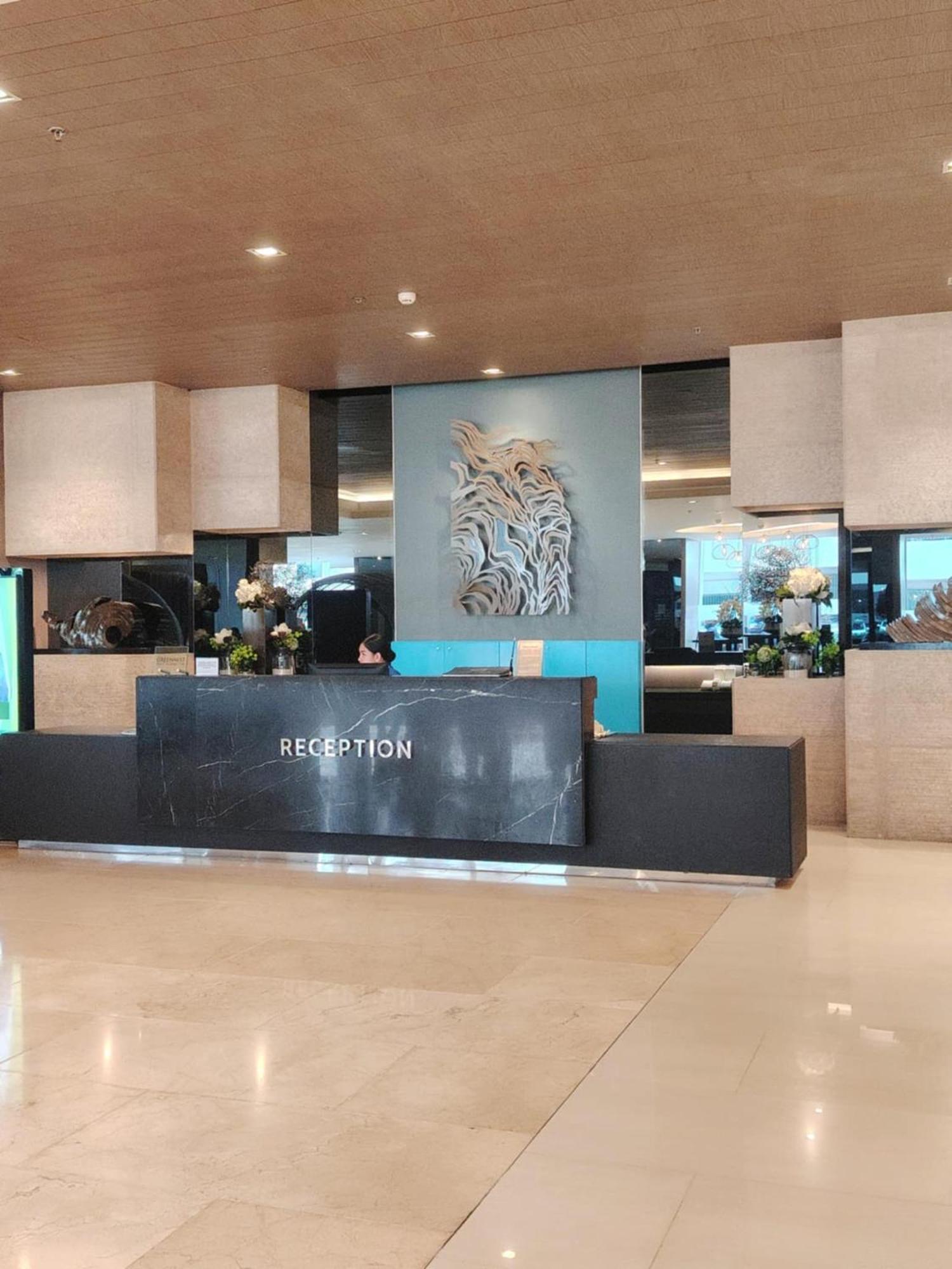 Shore One Condotel At Mall Of Asia, Philippines Pasay Esterno foto
